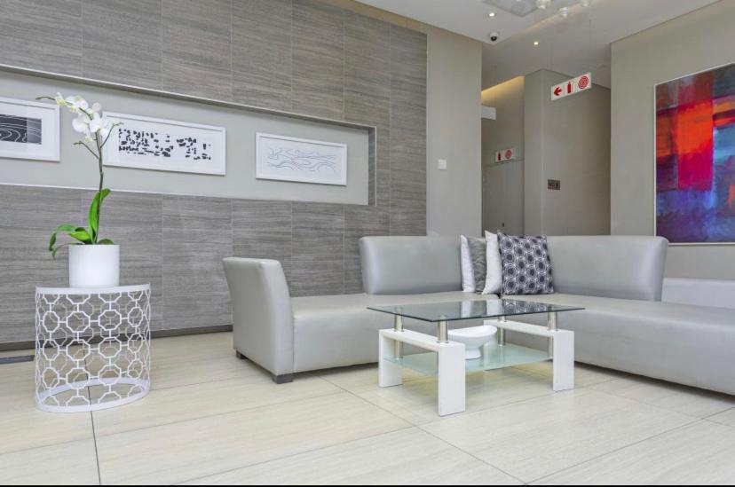 Sandton Luxury Apartment Йоханесбург Екстериор снимка